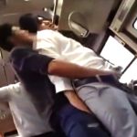 【ゲイ動画 pornhub】バスで好みの高校生を見付けたゲイが他の乗客にバレ無い様に痴漢！恐怖で逃げれ無くなったノンケのチンコを強引に頂くｗ