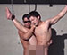 【ゲイ動画】身体を吊るされるように拘束されたスジ筋イケメンがゴーグル男から立ちバックハメされるｗ
